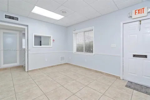 4825 E 4th Ave, Hialeah FL 33013