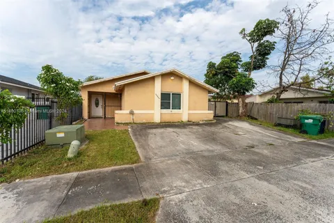 20848 SW 118th Ave, Miami FL 33177