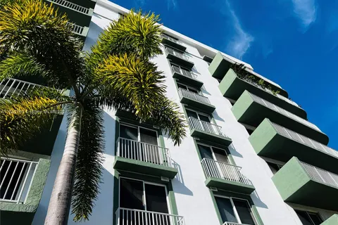 2550 SW 27th Ave # 604, Miami FL 33133