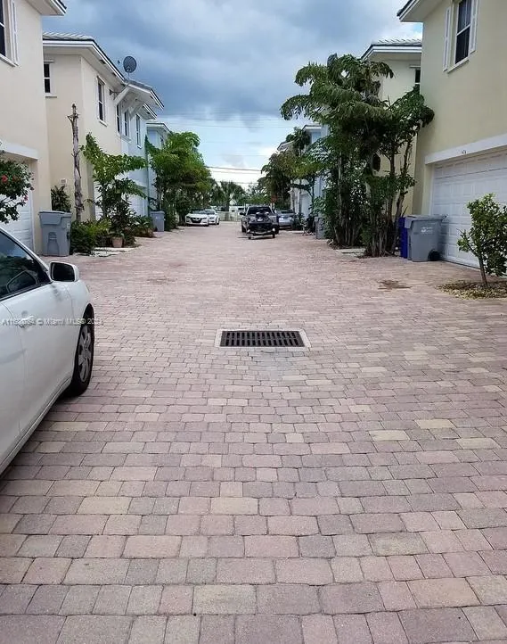 414 NE 1st Ave # 414, Pompano Beach FL 33060