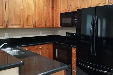 414 NE 1st Ave # 414, Pompano Beach FL 33060