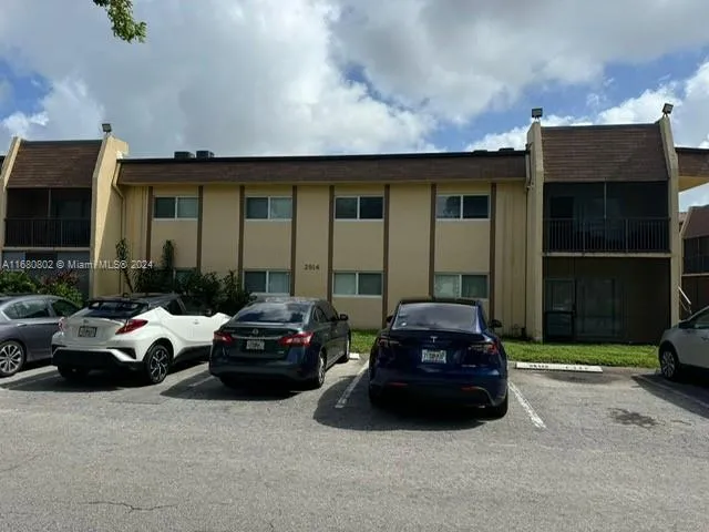 2814 NW 55th Ave # 1D, Lauderhill FL 33313