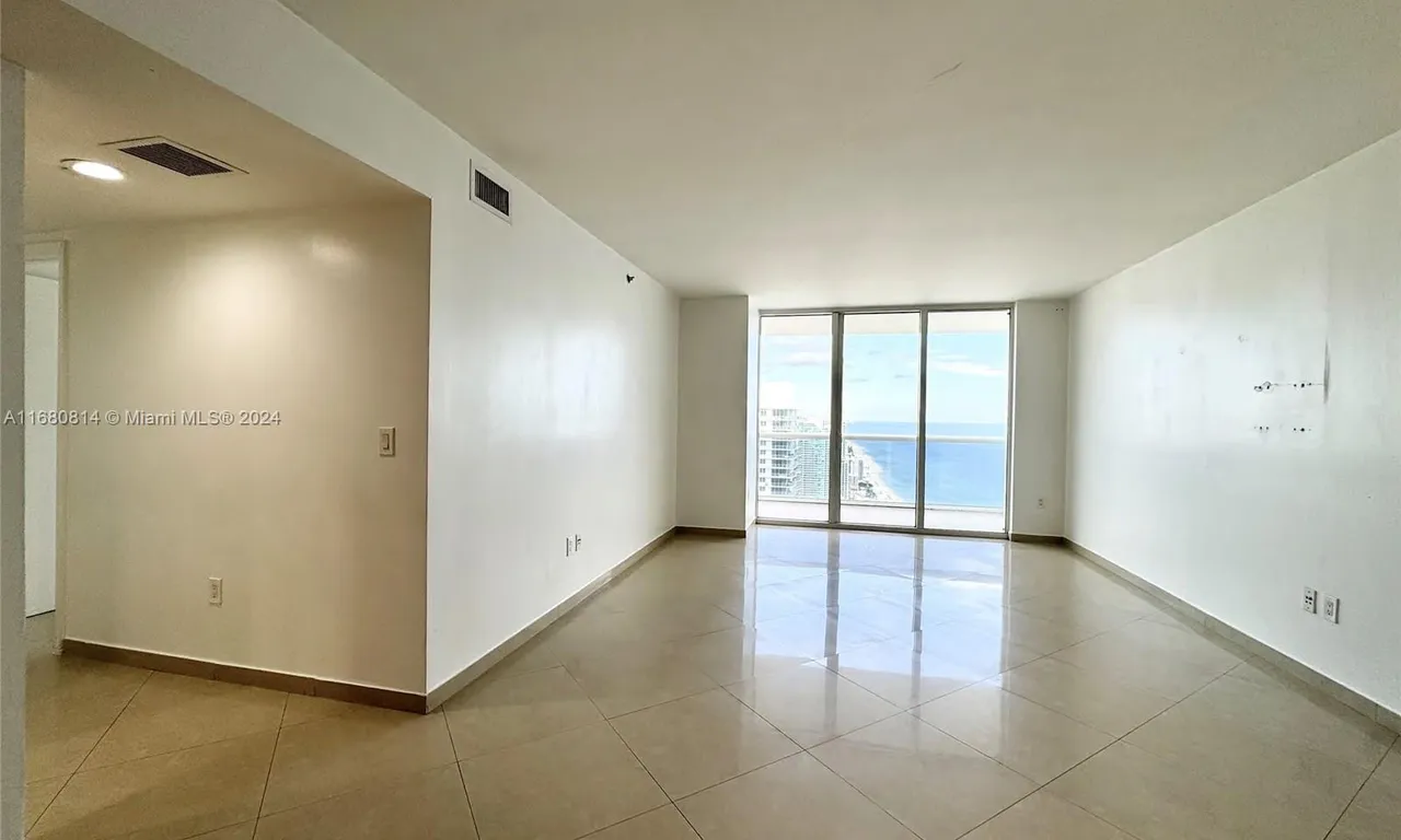 1830 S Ocean Dr # 4711, Hallandale Beach FL 33009