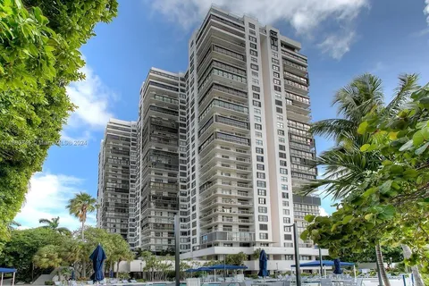 2333 Brickell Ave. # 2611, Miami FL 33129