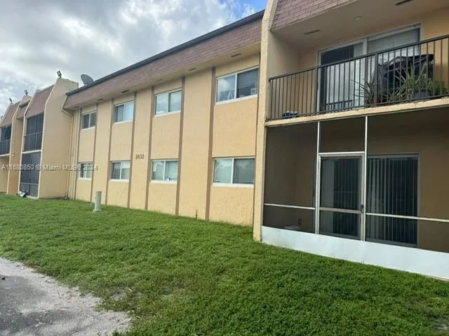 2832 NW 55th Ave # 1B, Lauderhill FL 33313