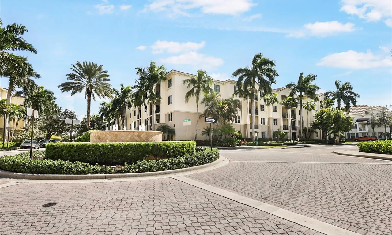 4 Renaissance Way # 303, Boynton Beach FL 33426