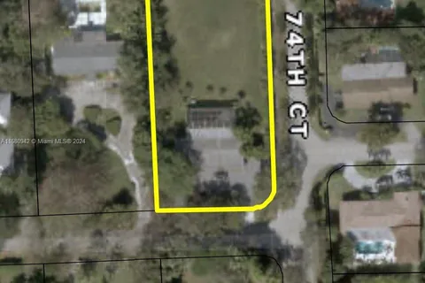 7405 SW 122nd St, Pinecrest FL 33156