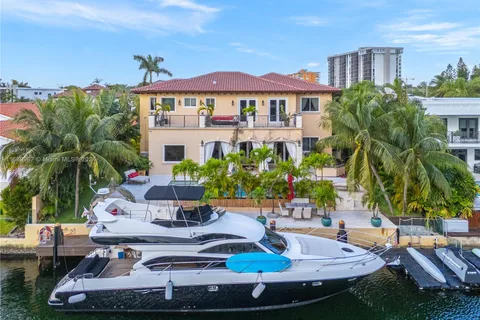 13255 Biscayne Bay Ter, North Miami FL 33181