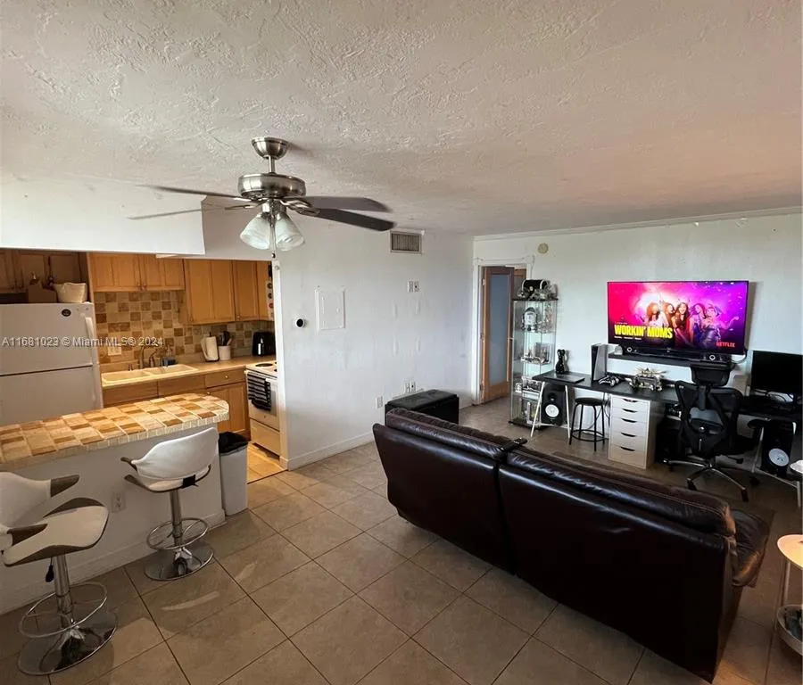 1515 NE 125th Ter # 411, North Miami FL 33161