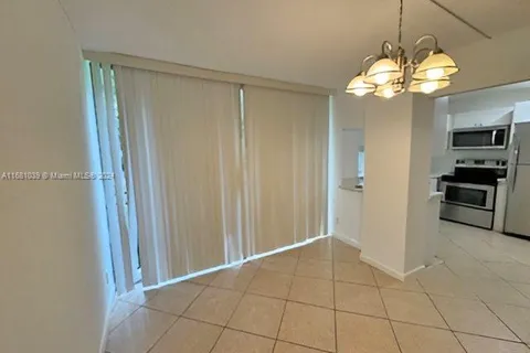 17021 N Bay Rd # 124, Sunny Isles Beach FL 33160