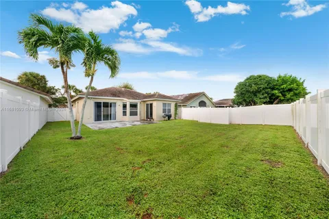 7899 Manor Forest Blvd, Boynton Beach FL 33436