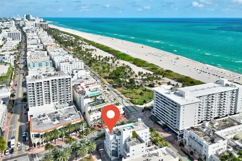 448 Ocean Dr, Miami Beach FL 33139