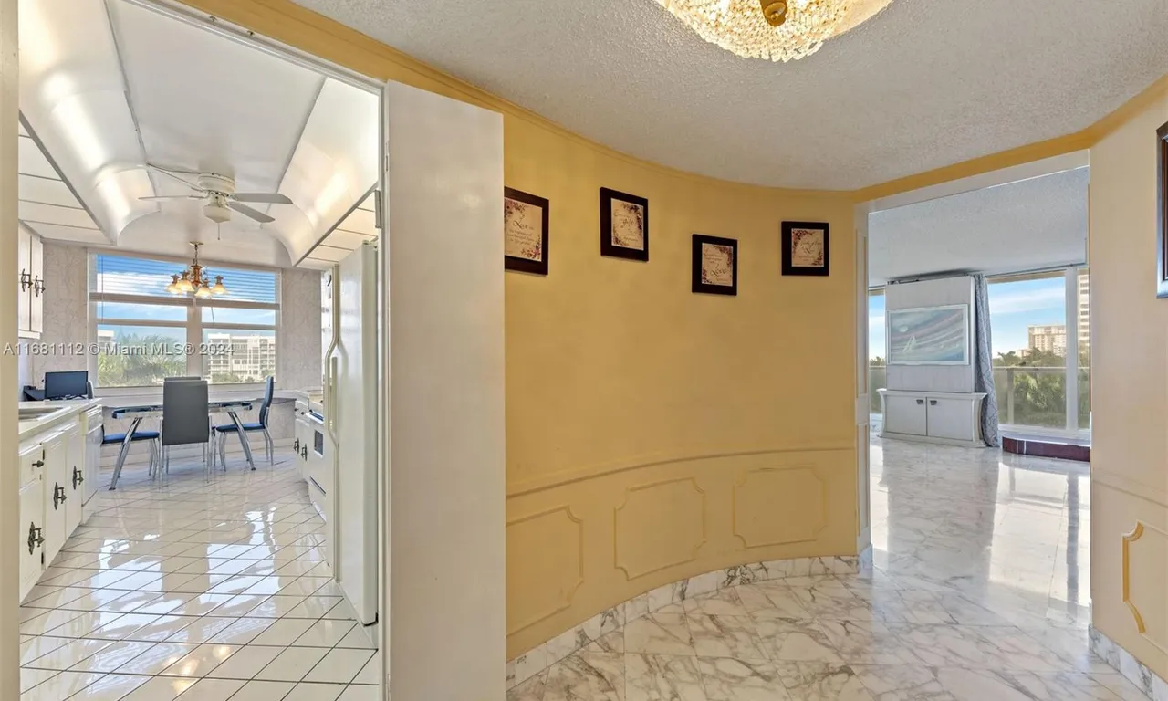 2751 S Ocean Dr # 501N, Hollywood FL 33019