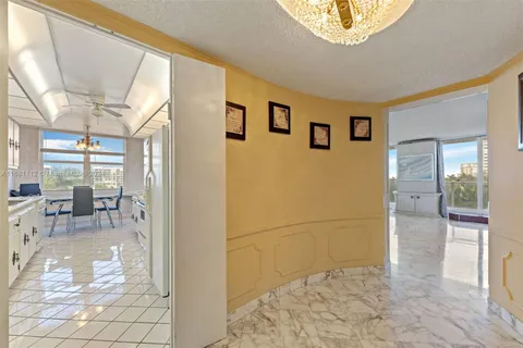 2751 S Ocean Dr # 501N, Hollywood FL 33019