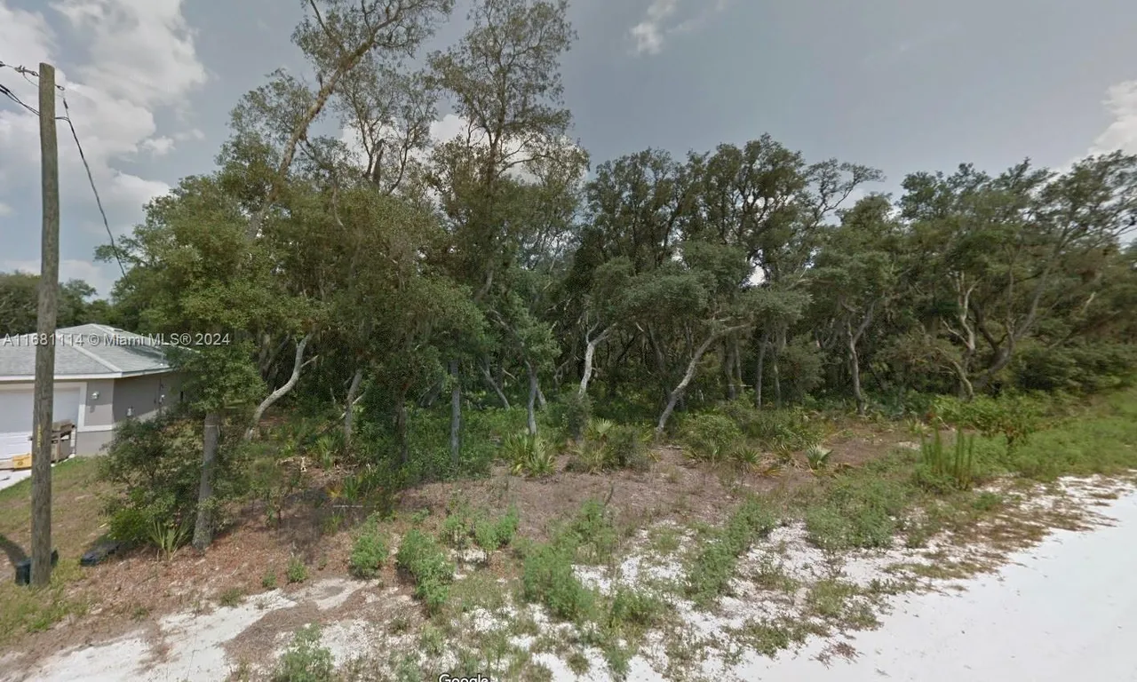 5701 Oak Bend Ave, Sebring FL 33876