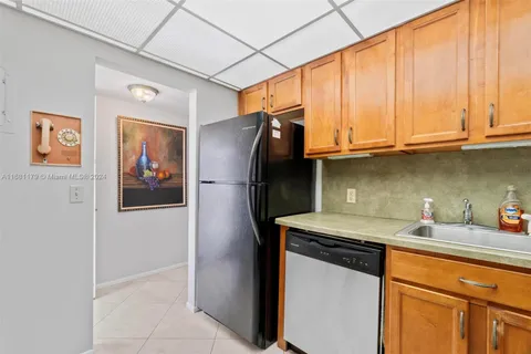 201 N Ocean Blvd # 303, Pompano Beach FL 33062