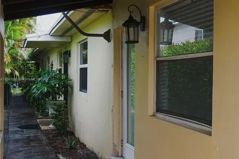 149 NW 17th Pl # 1, Miami FL 33125