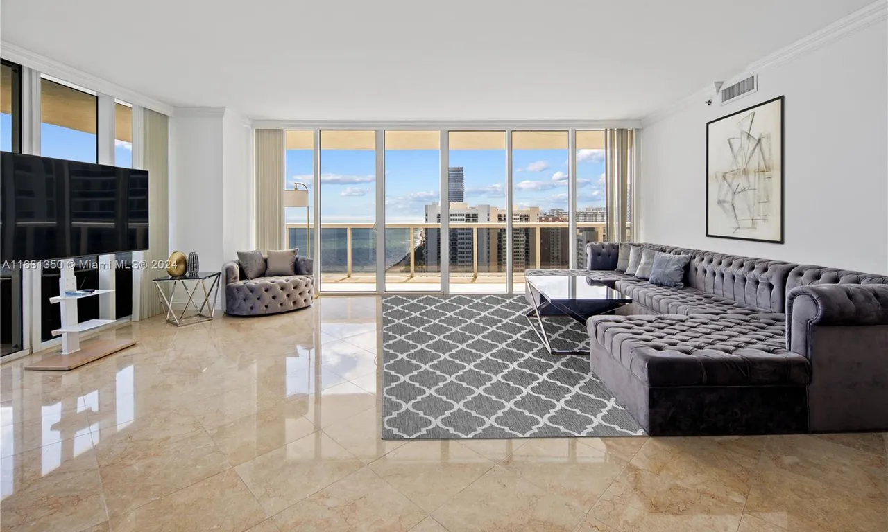 1830 S Ocean Dr # 2202, Hallandale Beach FL 33009