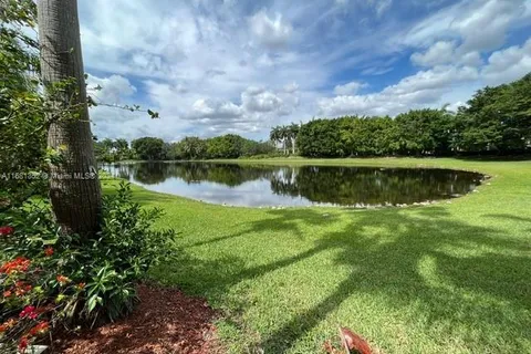 2281 Salerno Cir # 2281, Weston FL 33327