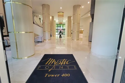 3500 Mystic Pointe Dr # 2302, Aventura FL 33180