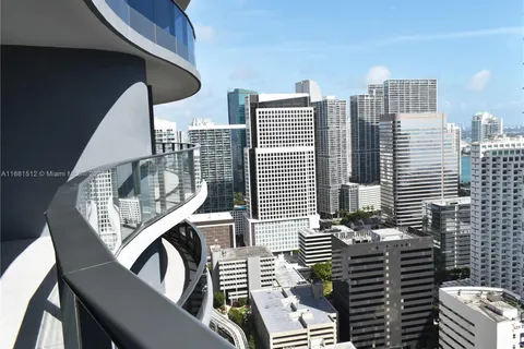 1000 Brickell Plaza # 3307, Miami FL 33131