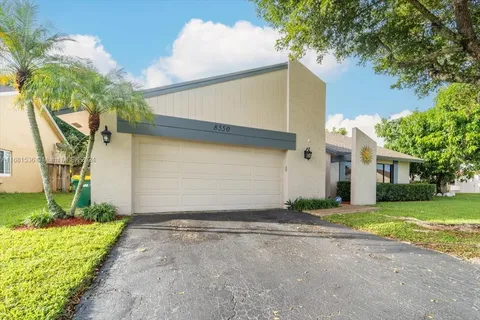 8550 NW 46th Court, Lauderhill FL 33351