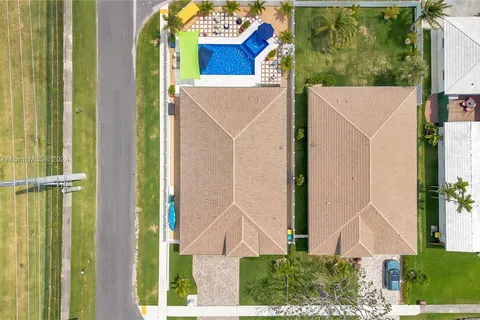 238 SE 2nd Ter # 1, Dania Beach FL 33004