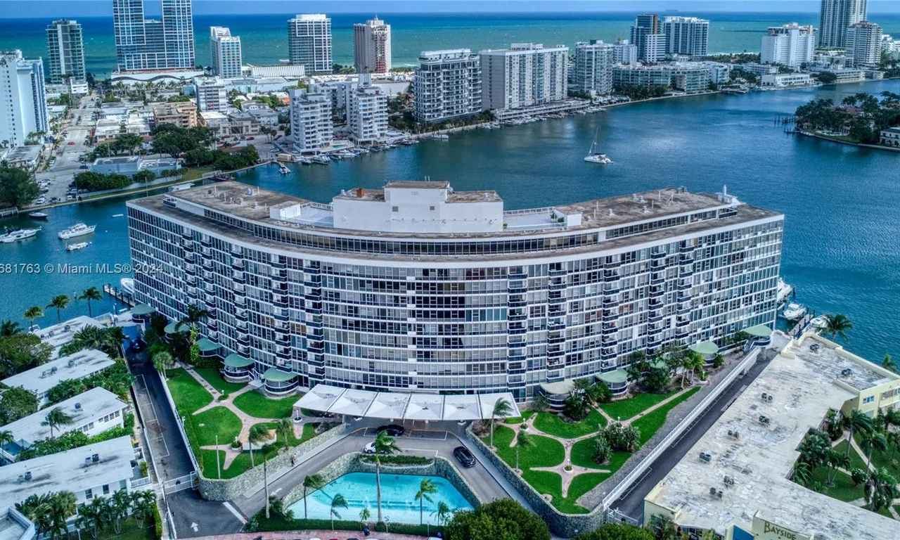 900 Bay Dr # 317, Miami Beach FL 33141