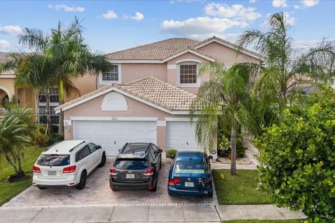 2816 SW 177th Ter, Miramar FL 33029