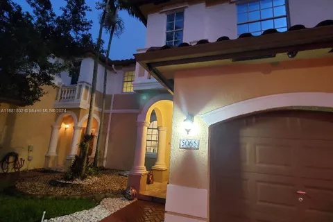 5065 SW 135th Ave, Miramar FL 33027