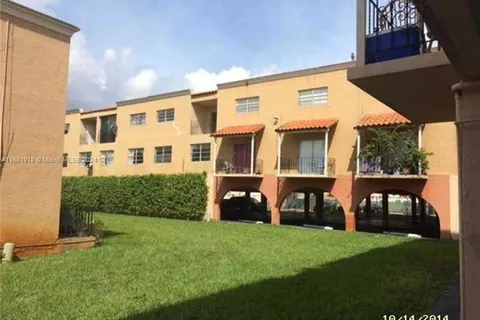 1305 W 53rd St # 410, Hialeah FL 33012