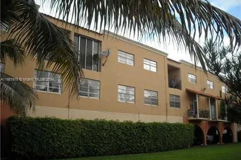 1305 W 53rd St # 410, Hialeah FL 33012