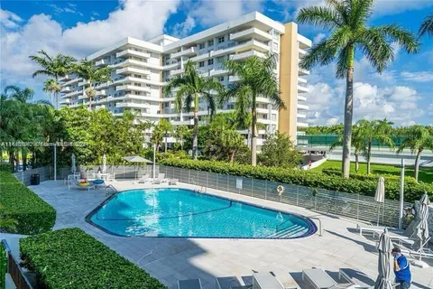 199 Ocean Lane Dr # 613, Key Biscayne FL 33149