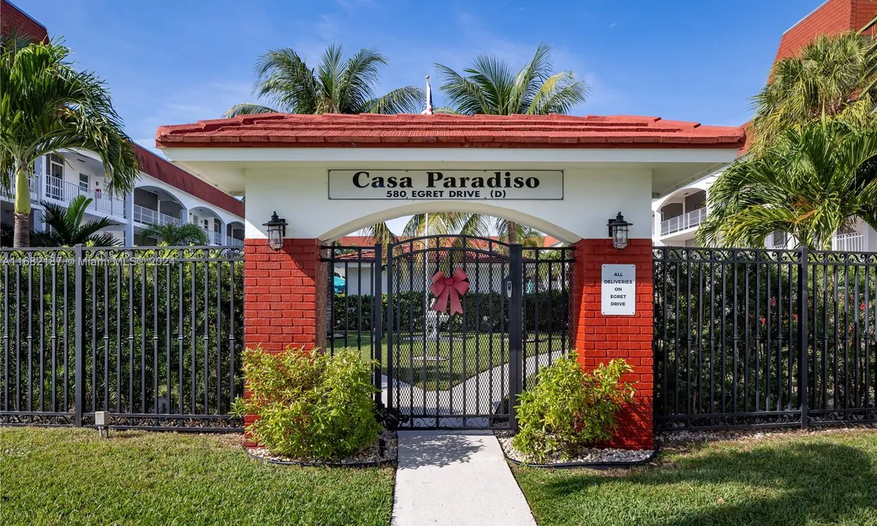 580 Egret Dr # 119, Hallandale Beach FL 33009