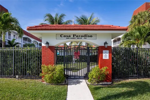 580 Egret Dr # 119, Hallandale Beach FL 33009