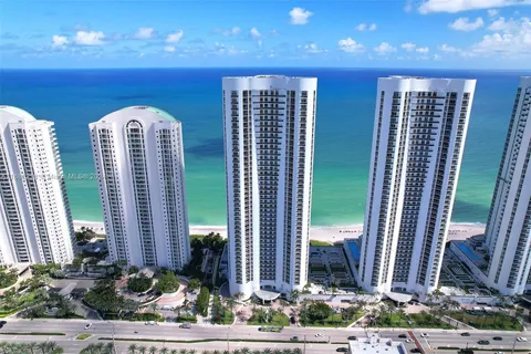 16001 Collins Ave # 4205, Sunny Isles Beach FL 33160