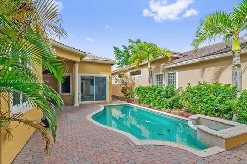 5810 NW 123rd Ave, Coral Springs FL 33076