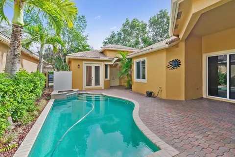 5810 NW 123rd Ave, Coral Springs FL 33076