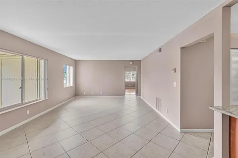 4844 Sable Pine Cir # C1, West Palm Beach FL 33417