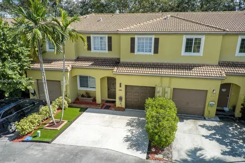 1821 SW 101st Way, Miramar FL 33025