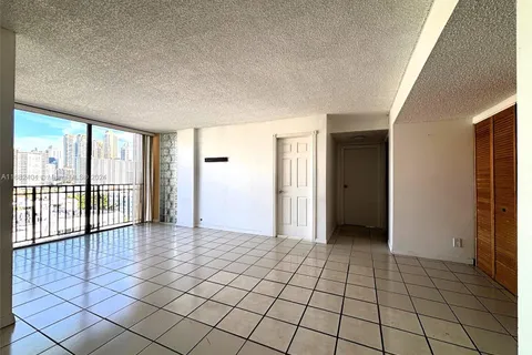 17021 N Bay Rd # 1002, Sunny Isles Beach FL 33160