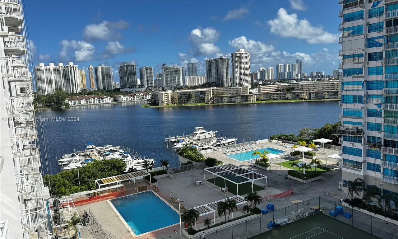 18071 Biscayne Blvd # 803, Aventura FL 33160