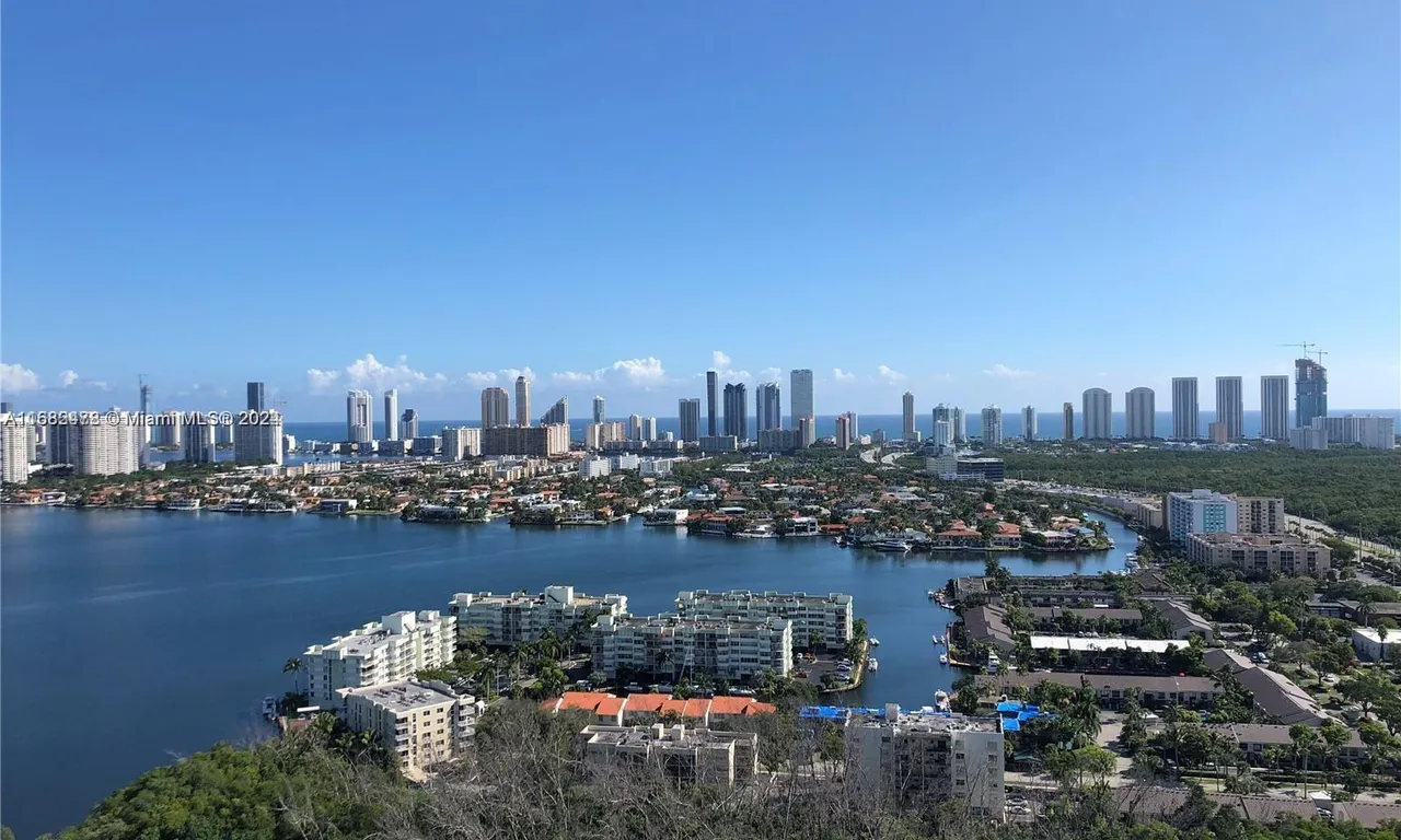 16385 Biscayne Blvd # 2020, North Miami Beach FL 33160