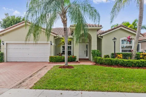 12968 NW 18th Ct, Pembroke Pines FL 33028