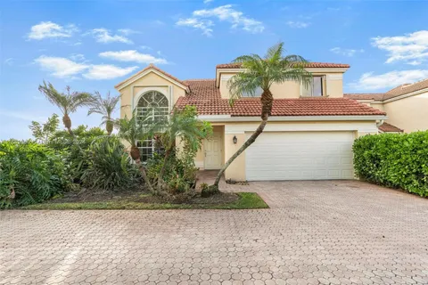 2873 Oak Park Cir, Davie FL 33328