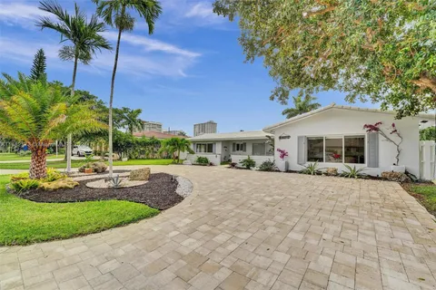 8 Fort Royal Isle, Fort Lauderdale FL 33308