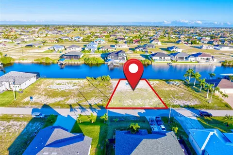 1515 NW 41st Pl, Cape Coral FL 33993