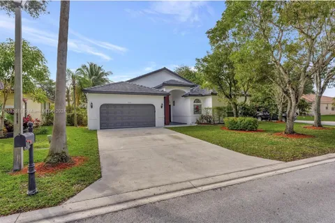 5776 NW 56th Mnr, Coral Springs FL 33067