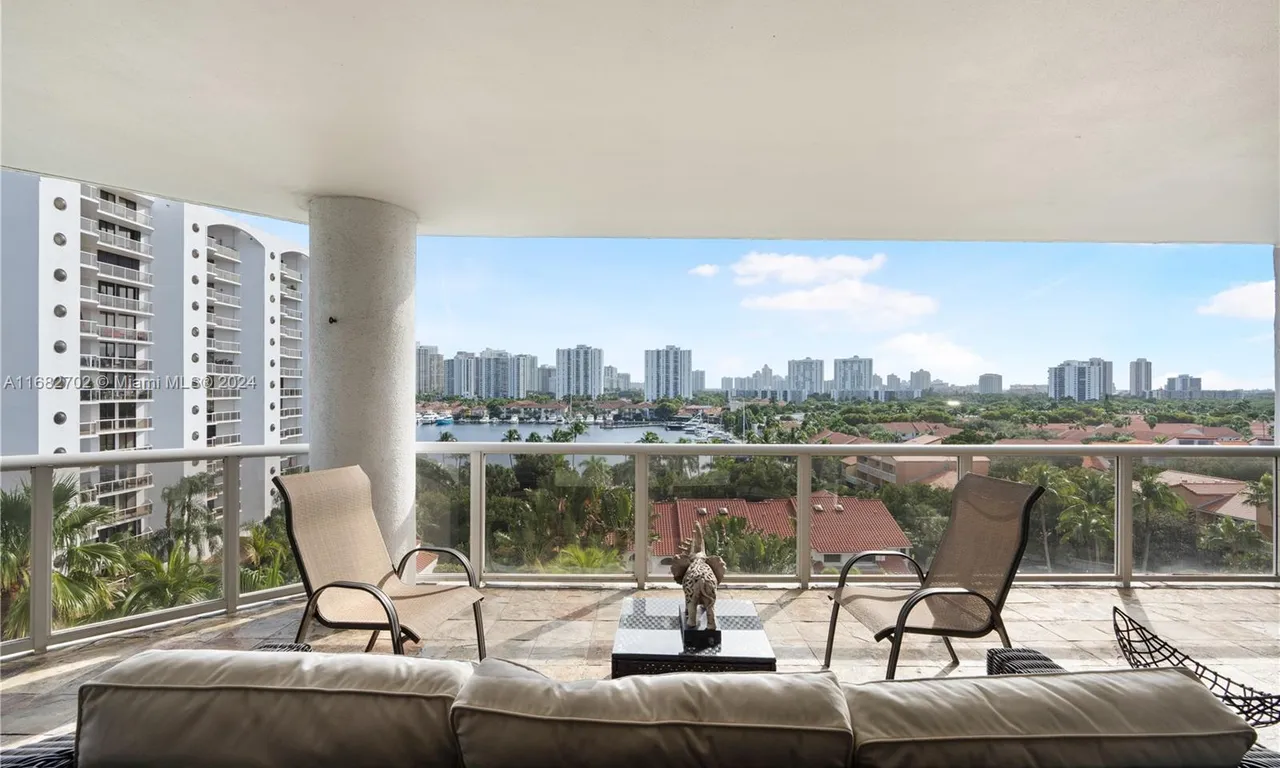 3600 Yacht Club Dr # 803, Aventura FL 33180