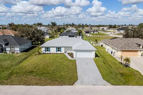 105 NW 13th ST, Cape Coral FL 33993